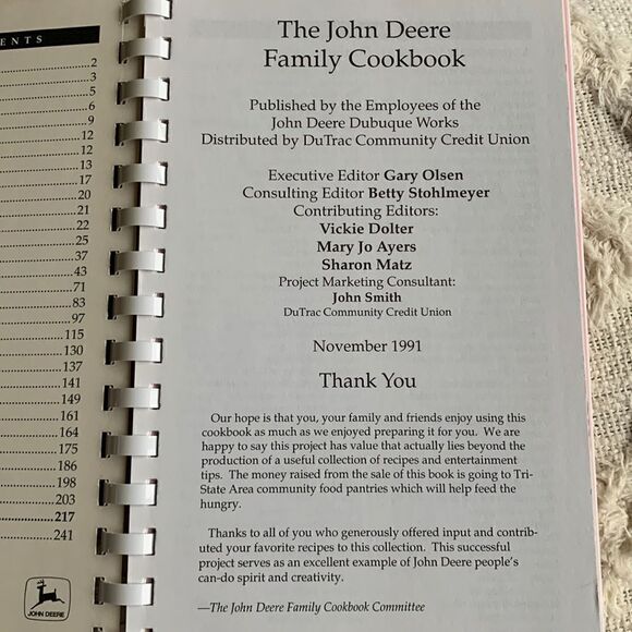 1991 The John Deere Employee Family‎ Recipe Cook Book Dubuque Works Iowa - Picture 2 of 6